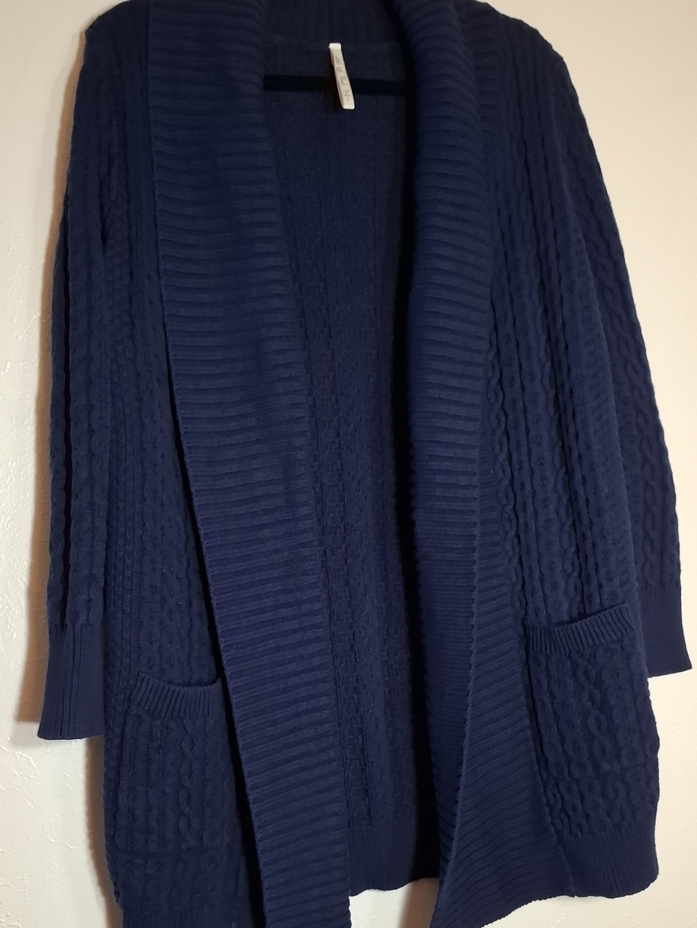Leo & Nicole Navy Cable-Knit Open-Front Cardigan